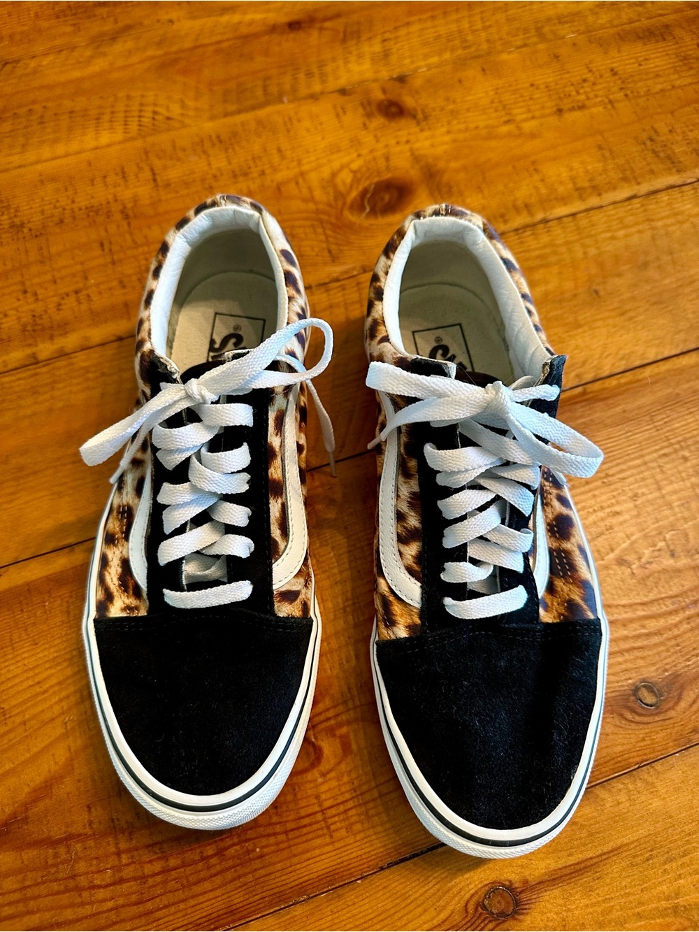 Vans Leopard Print Low-Top Sneakers in Black & Brown - Picture 2 of 7
